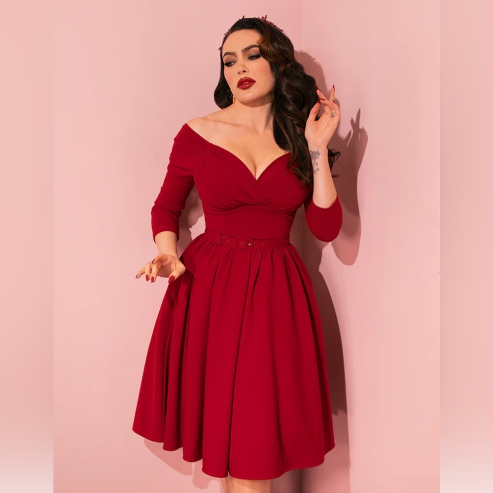 Vixen by Micheline Pitt Starlet Wiggle Dress in Ruby Read Size XL
